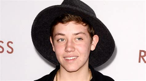 Ethan Cutkosky Wiki, Height, Weight, Age, Girlfriend,。